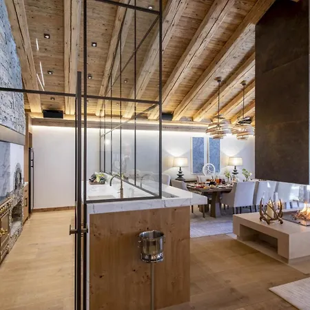 Heights: Luxury Living Above The Clouds Apartament