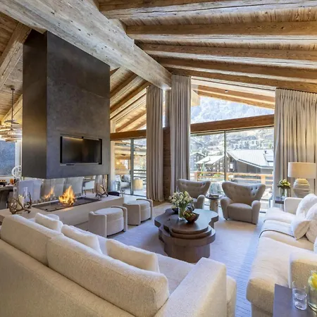 Heights: Luxury Living Above The Clouds Apartament